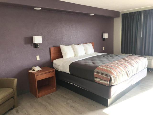 كينغزفيل Executive Inn المظهر الخارجي الصورة